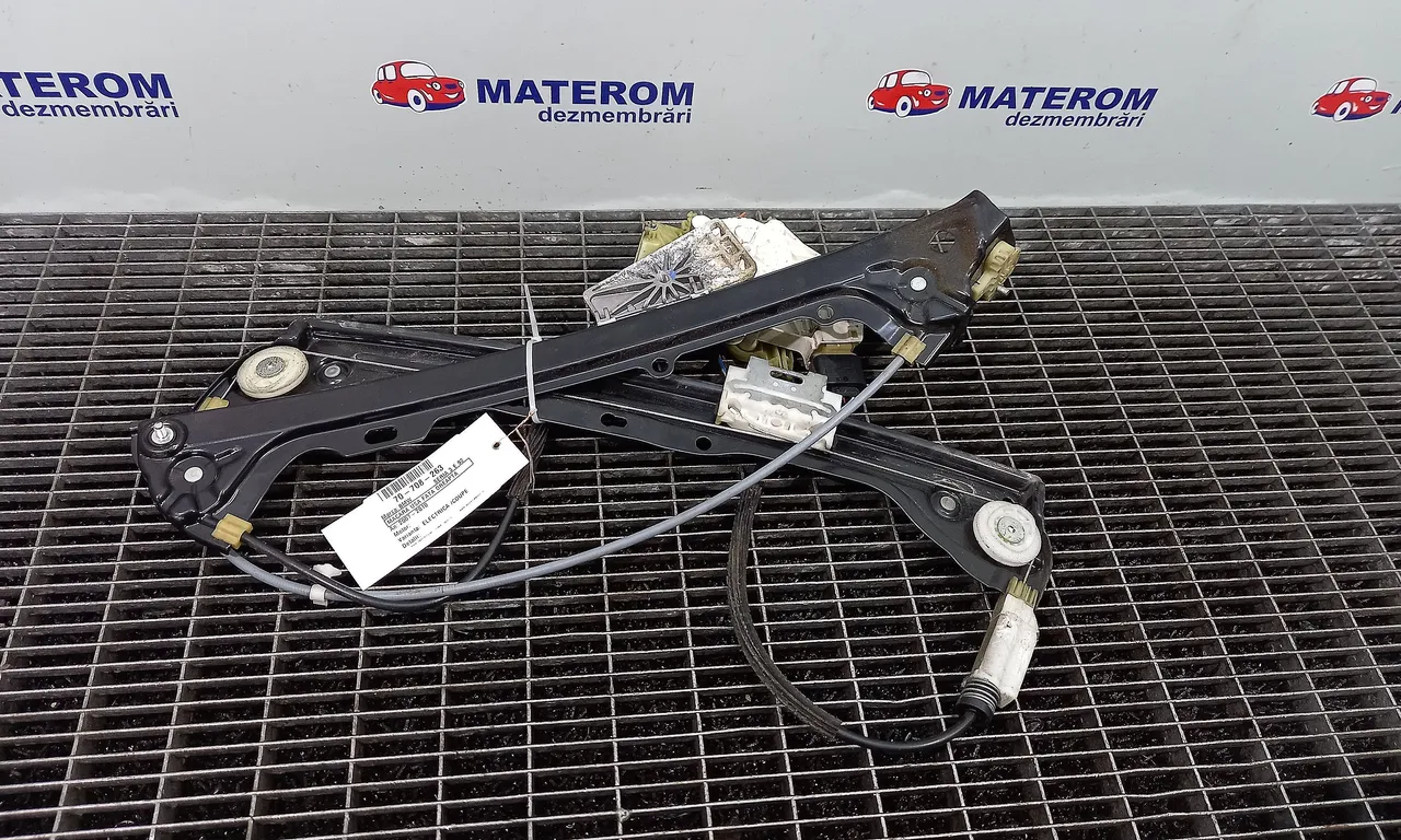 MACARA USA FATA DREAPTA BMW 3 2005-2013