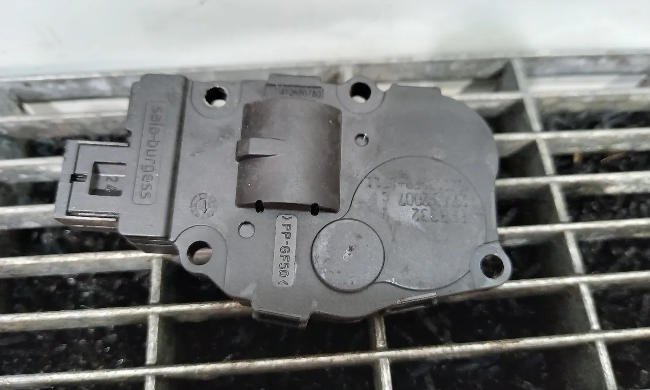 MOTORAS CLAPETA INCALZIRE BMW 3 2005-2013
