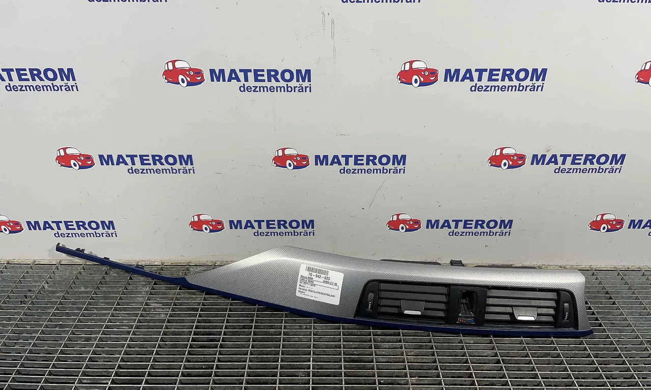 GRILA BORD BMW 3 2011-2018