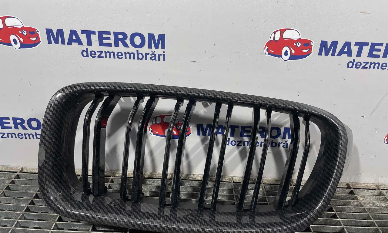 GRILA IN BARA BMW 3 2011-2018