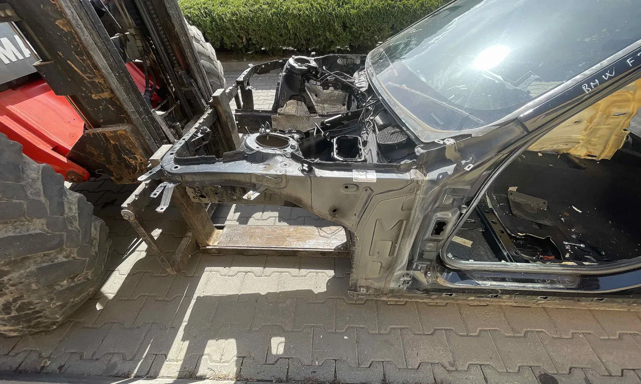 LONJERON STANGA BMW 3 2011-2018