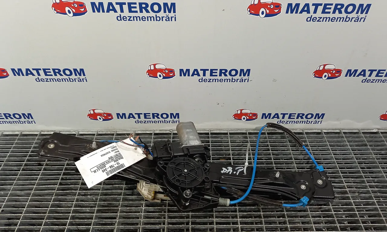 MACARA USA FATA DREAPTA BMW 3 2011-2018