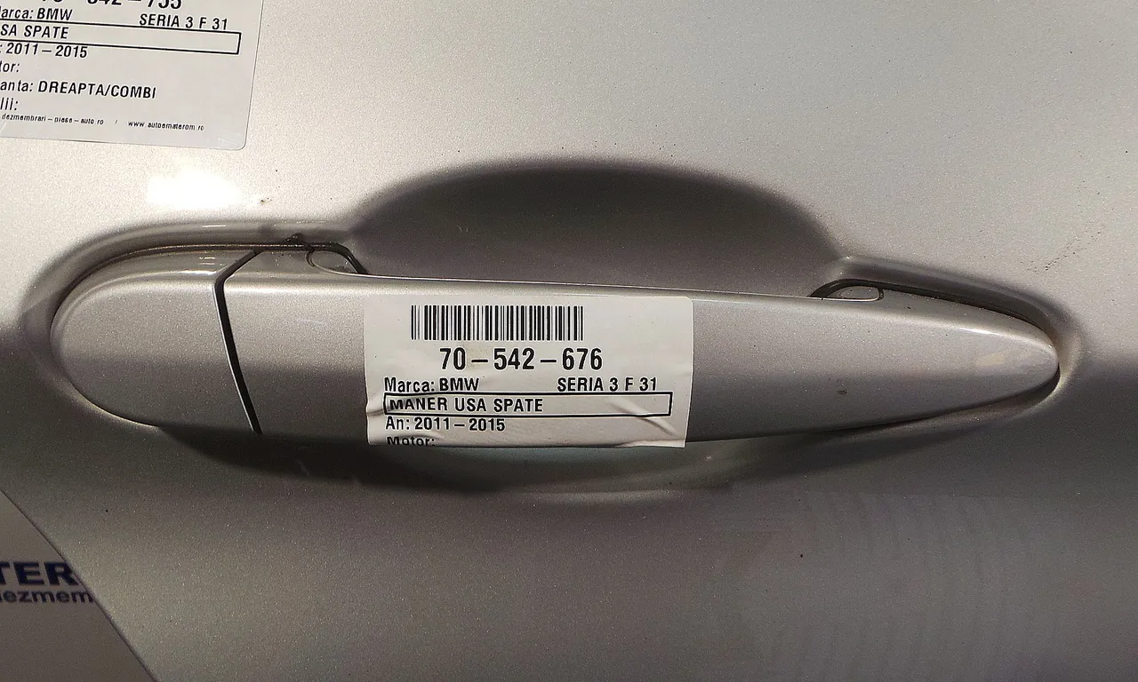 MANER USA SPATE DREAPTA BMW 3 2011-2018