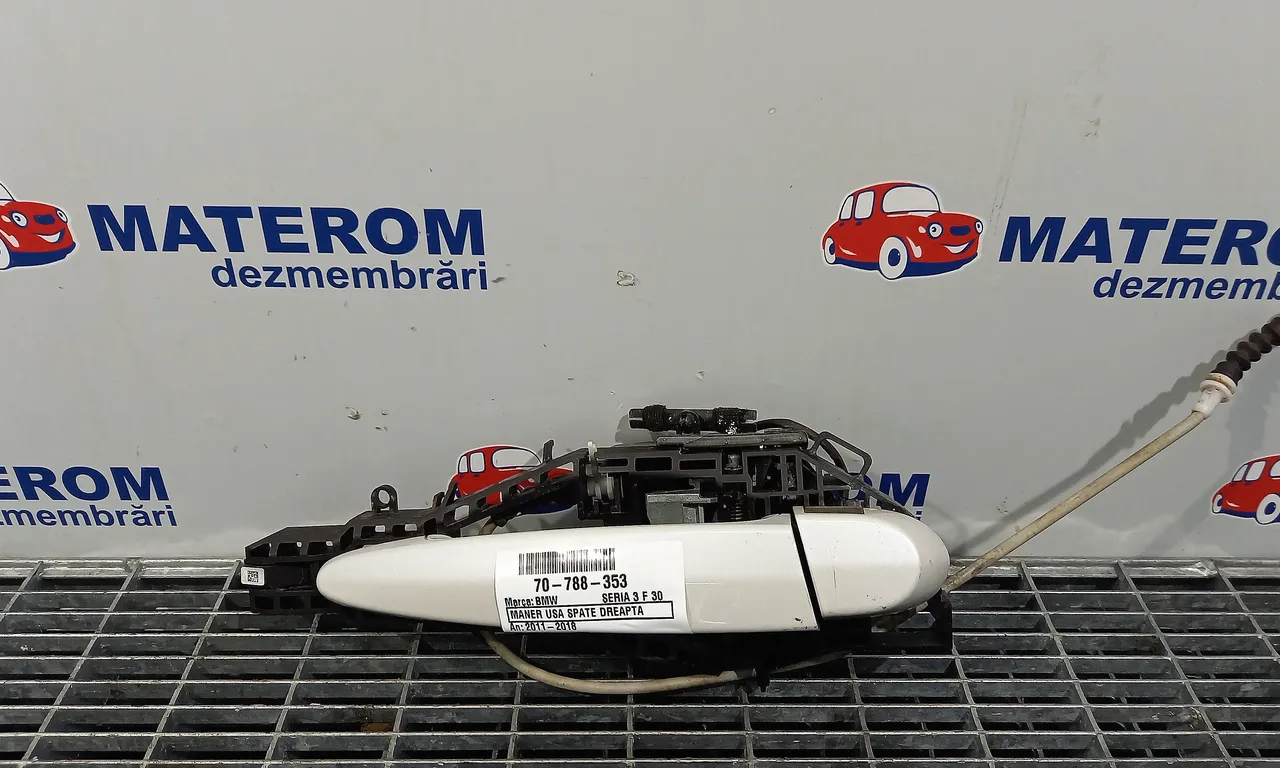 MANER USA SPATE DREAPTA BMW 3 2011-2018