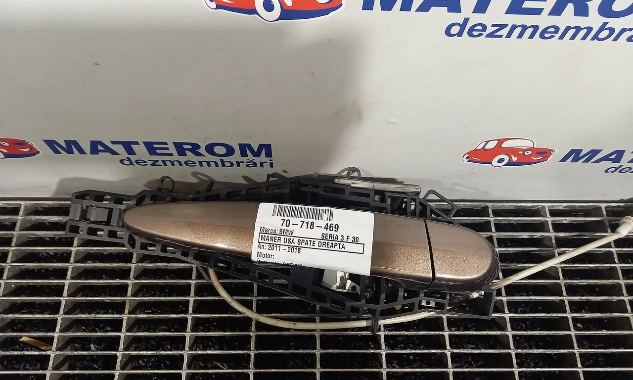 MANER USA SPATE DREAPTA BMW 3 2011-2018