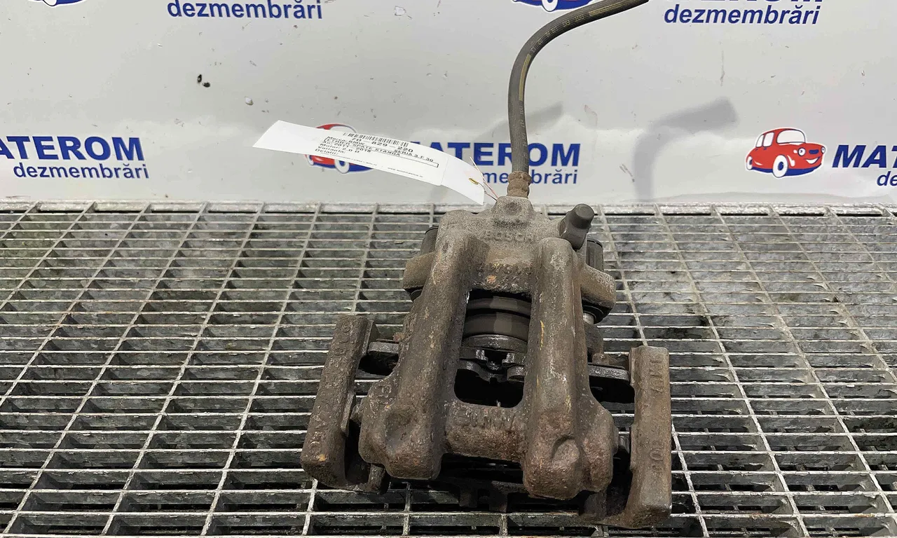 ETRIER SPATE STANGA BMW 3 2011-2018