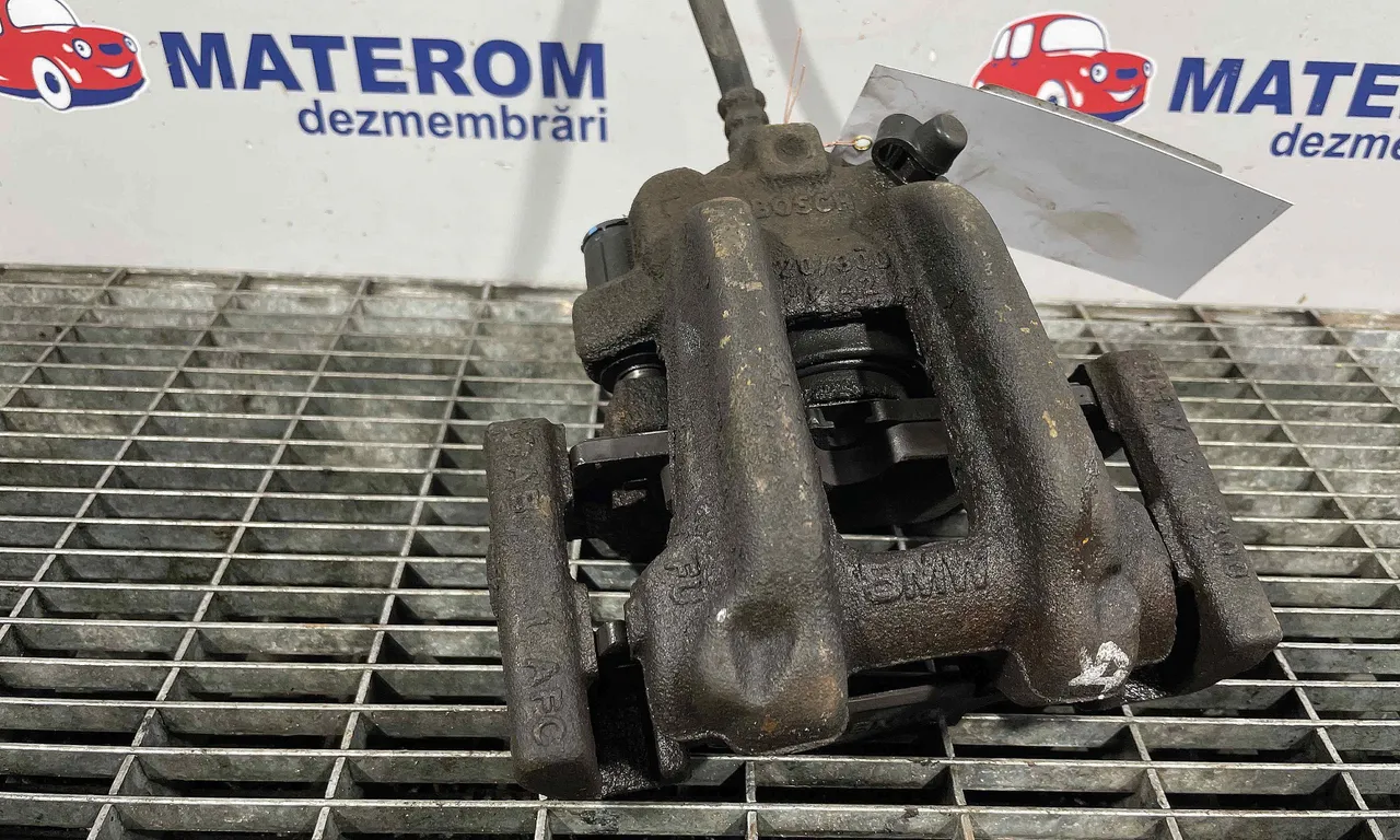 ETRIER SPATE STANGA BMW 3 2011-2018