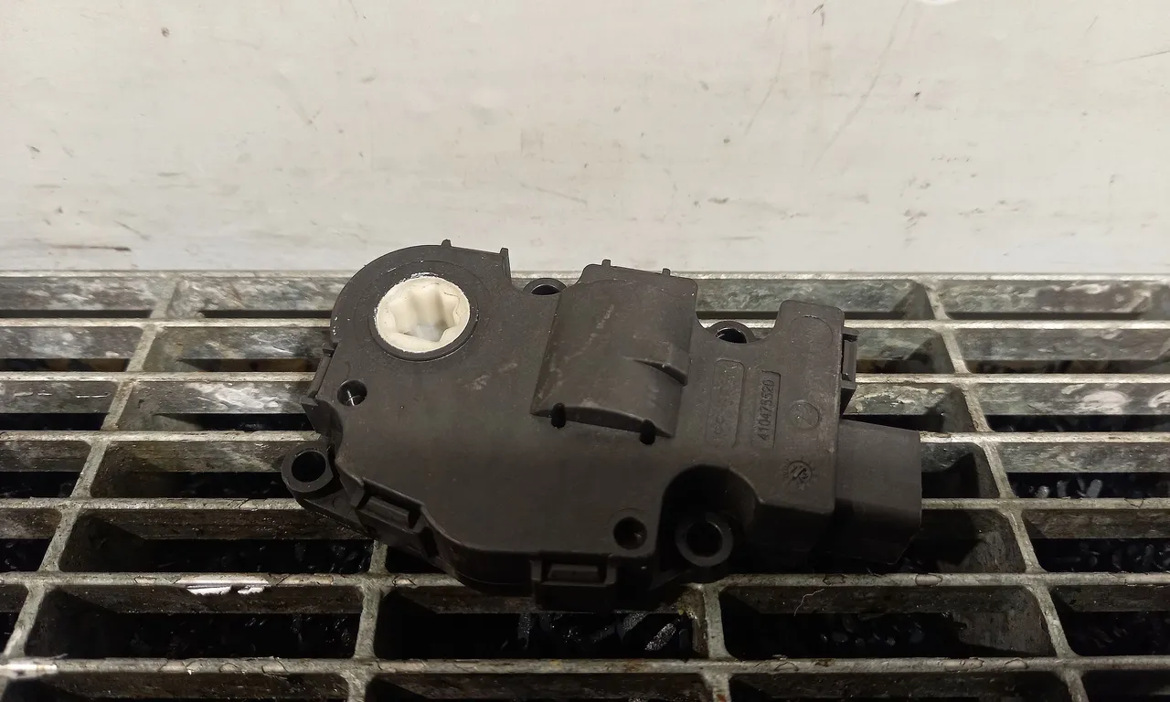 MOTORAS CLAPETA INCALZIRE BMW 3 2011-2018