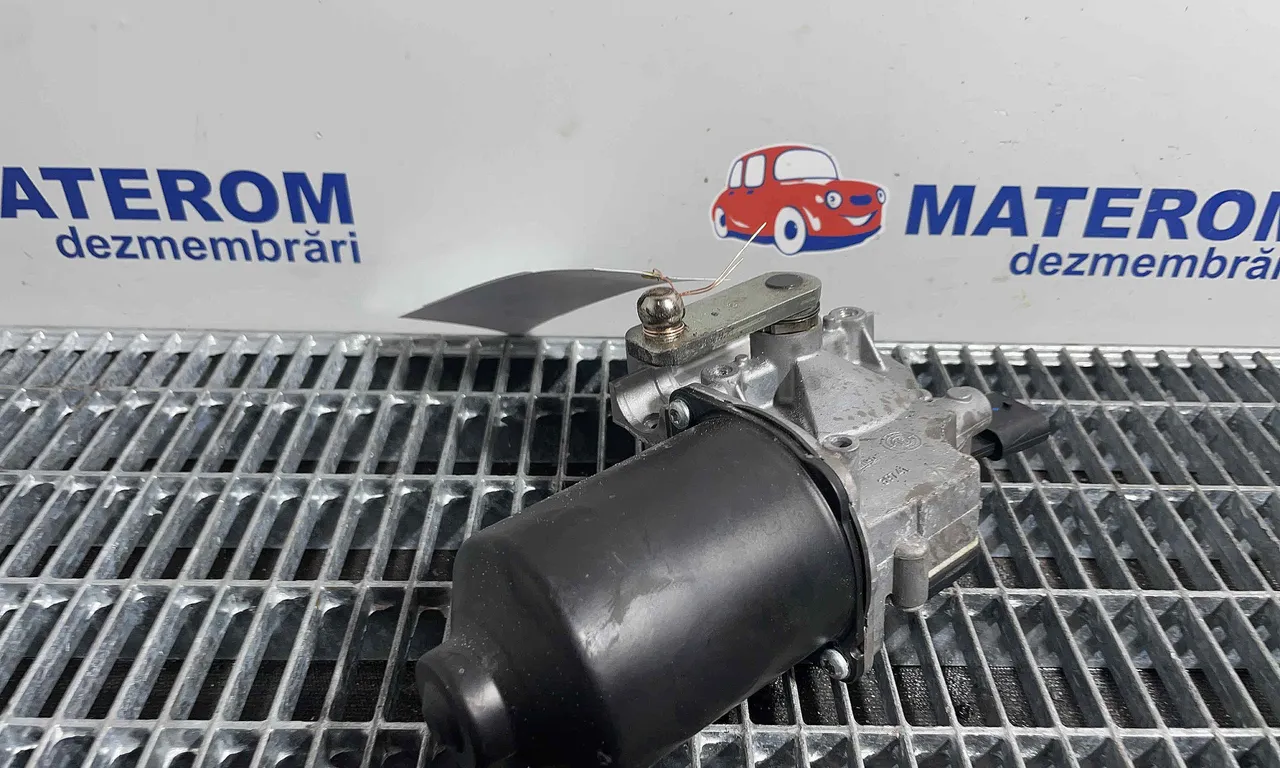 MOTORAS STERGATOR PARBRIZ BMW 3 2011-2018