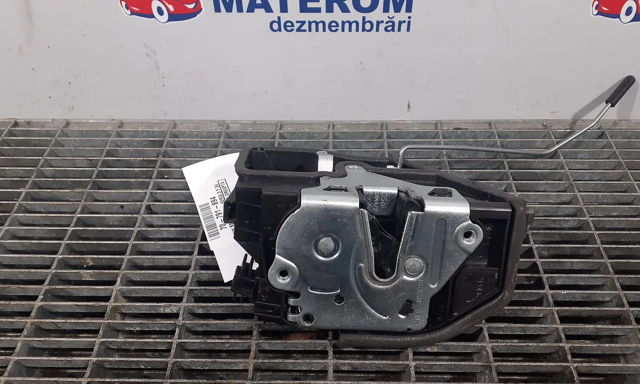 INCUIETOARE USA FATA DREAPTA BMW 3 2012-2016