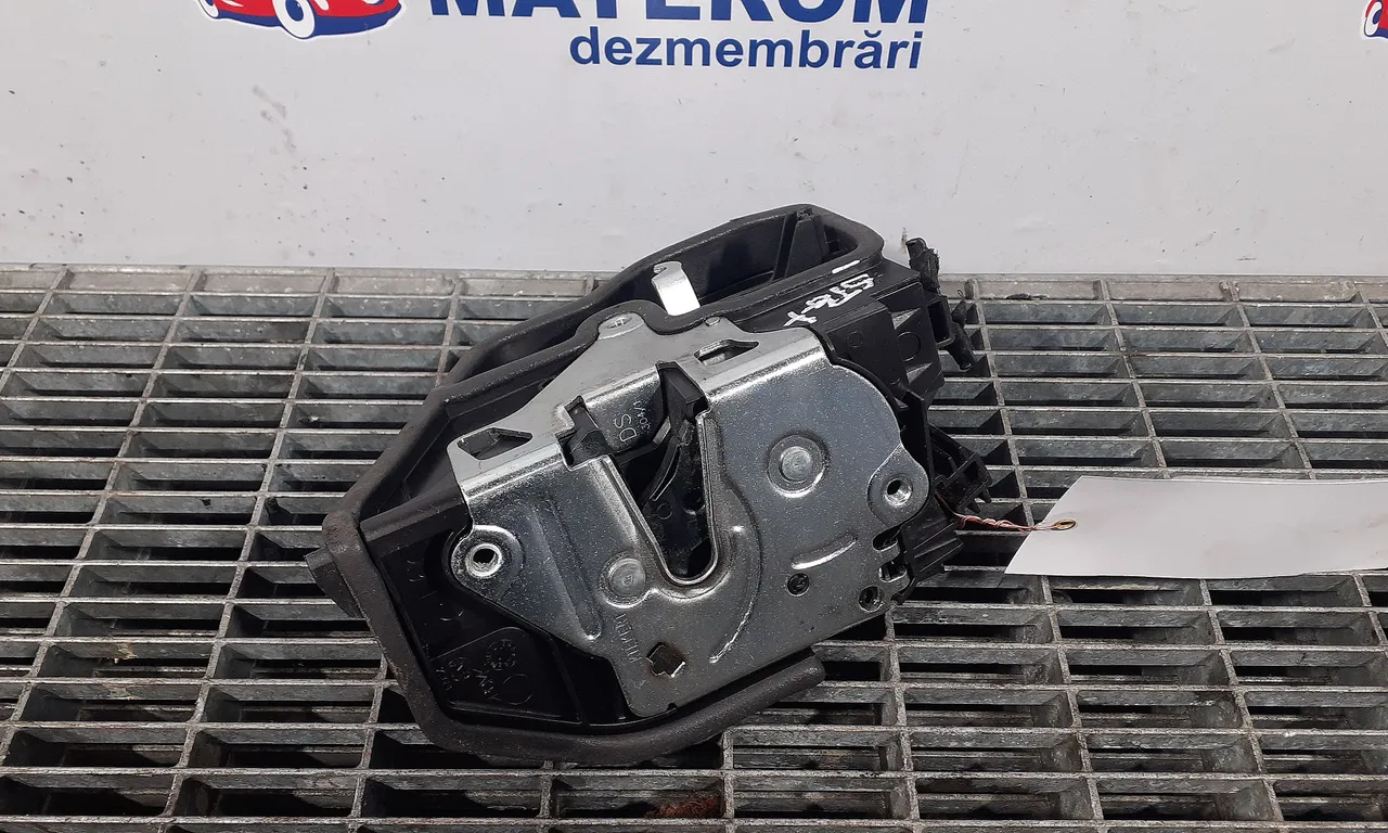 INCUIETOARE USA FATA STANGA BMW 3 2012-2016