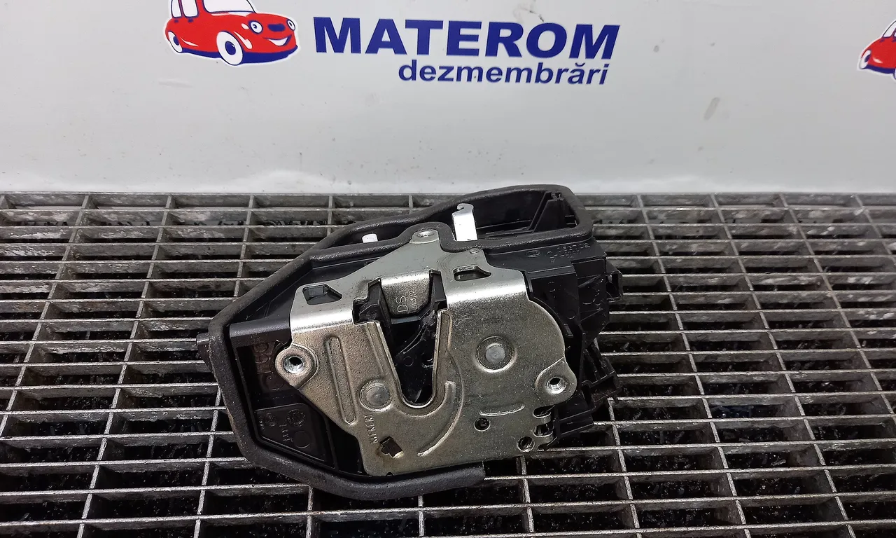 INCUIETOARE USA FATA STANGA BMW 3 2012-2016