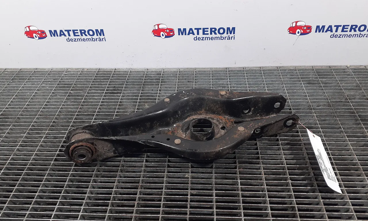 BRAT SPATE INFERIOR STANGA BMW 3 2012-2016