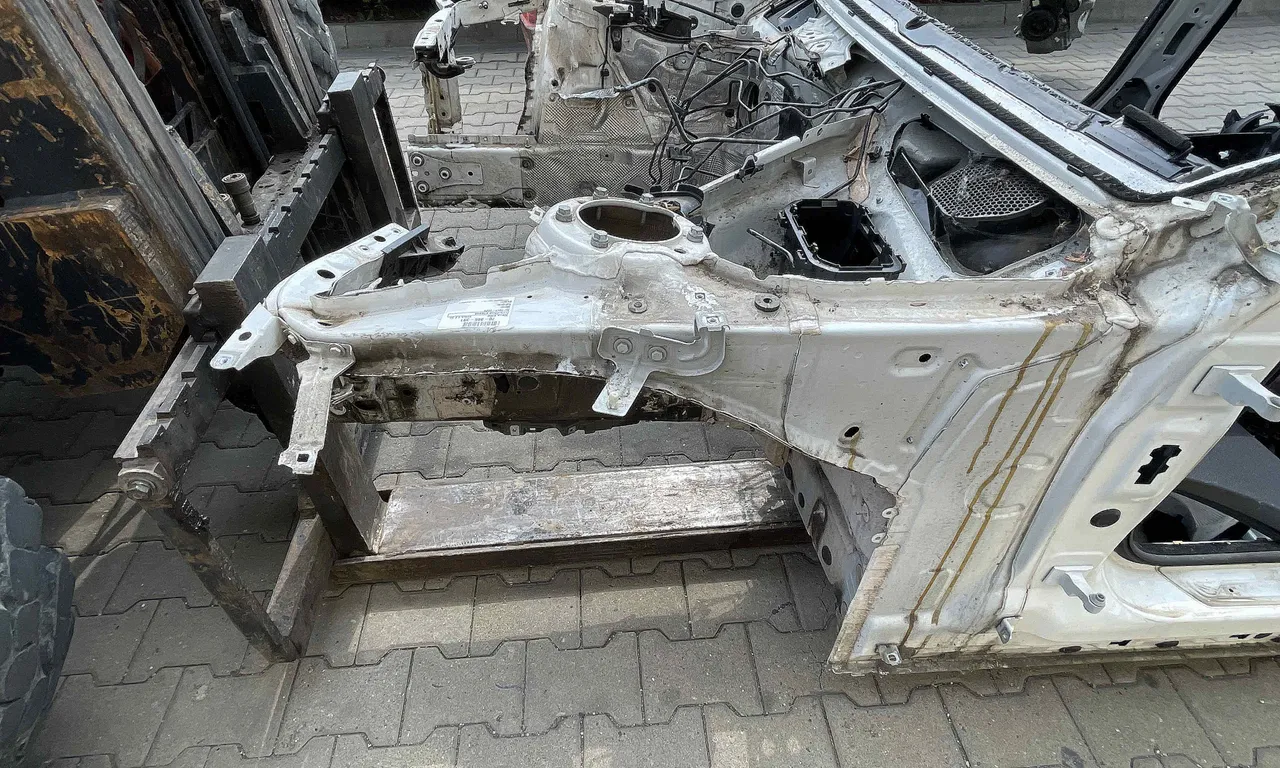 LONJERON STANGA BMW 4 Gran 2014-2021