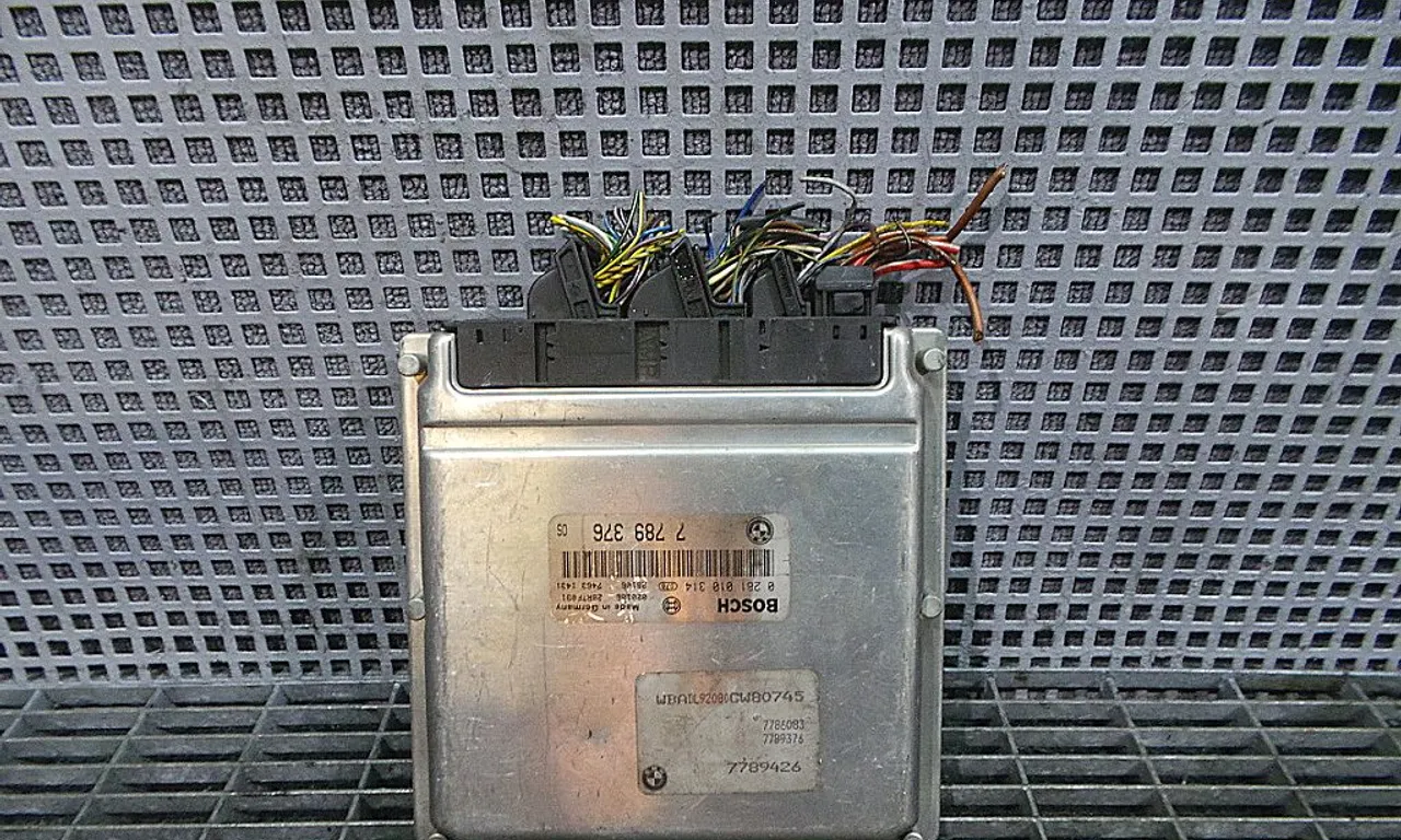 CALCULATOR MOTOR BMW 5 1995-2003