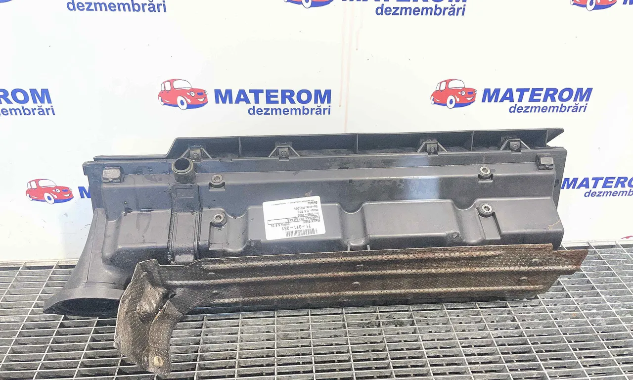 CARCASA FILTRU AER BMW 5 1995-2003