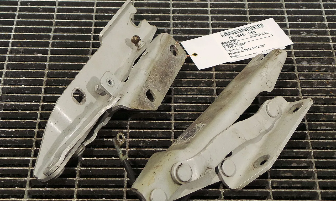 BALAMALE CAPOTA FATA BMW 5 2001-2010