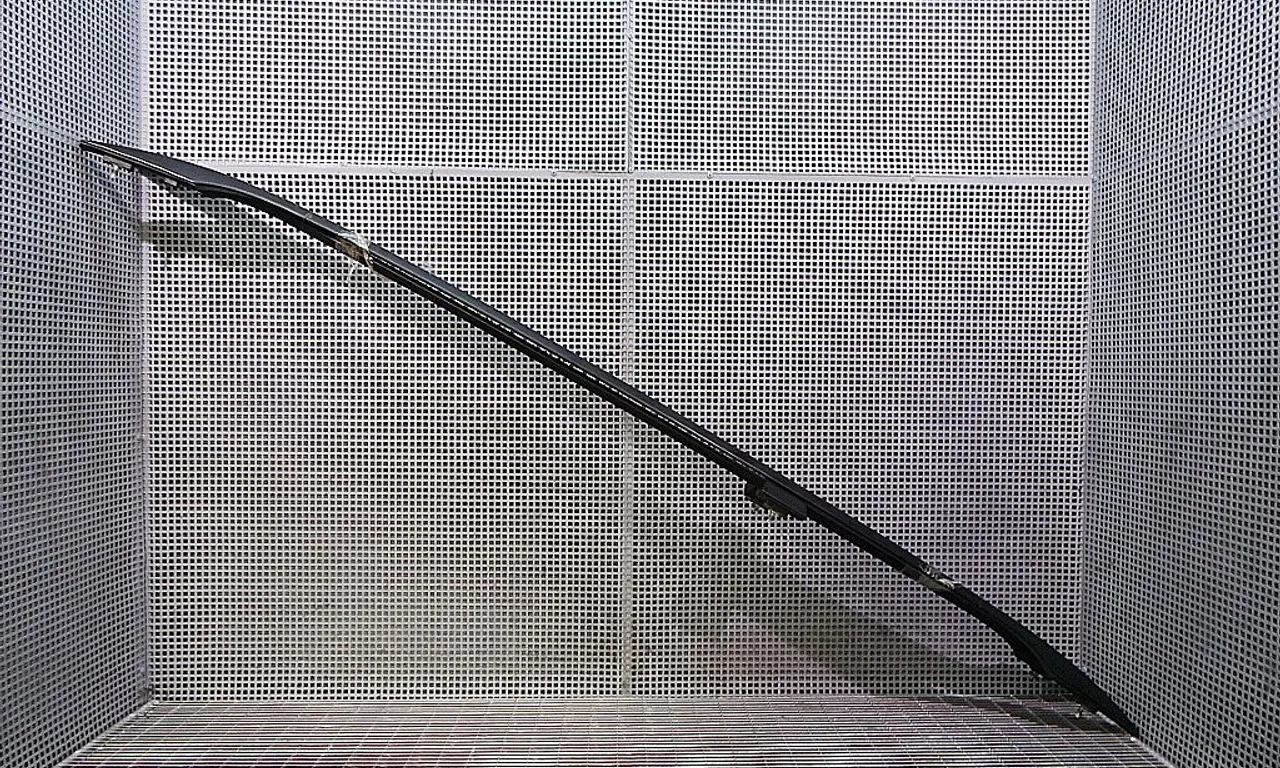 BARE PAVILION BMW 5 2001-2010