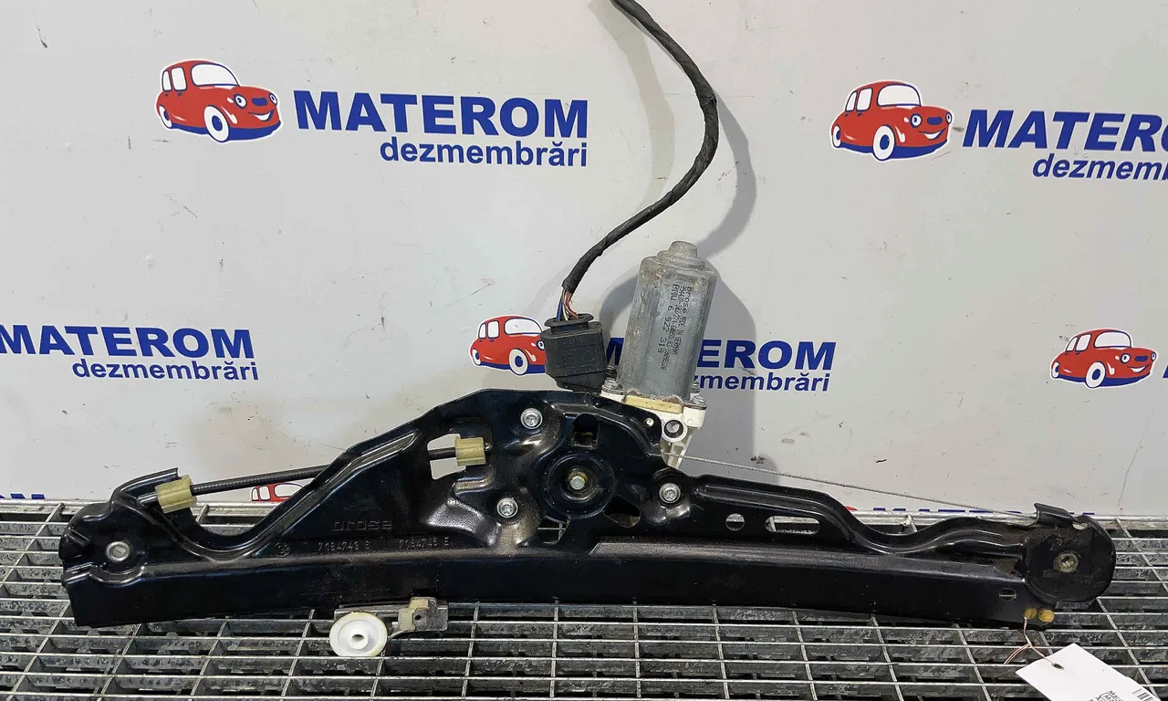 MACARA USA SPATE STANGA BMW 5 2001-2010