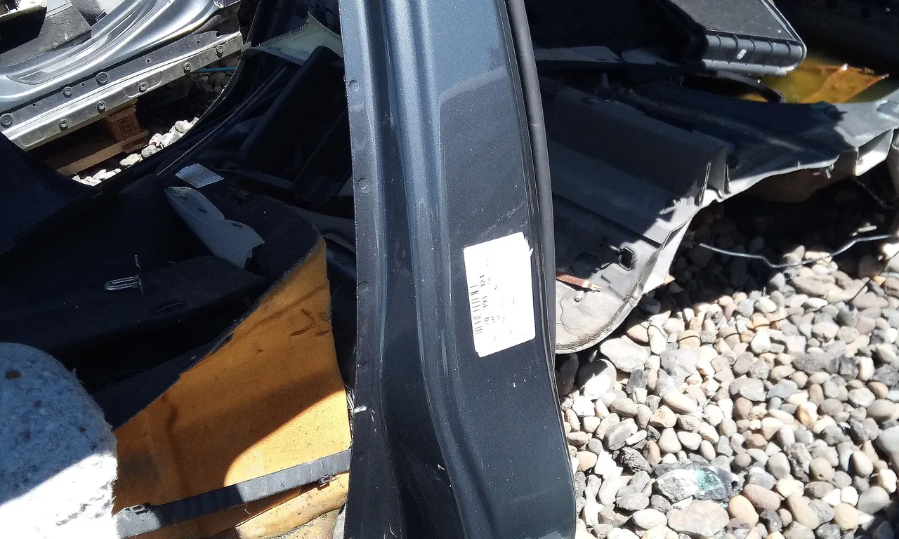 STALP MIJLOC STANGA BMW 5 2001-2010