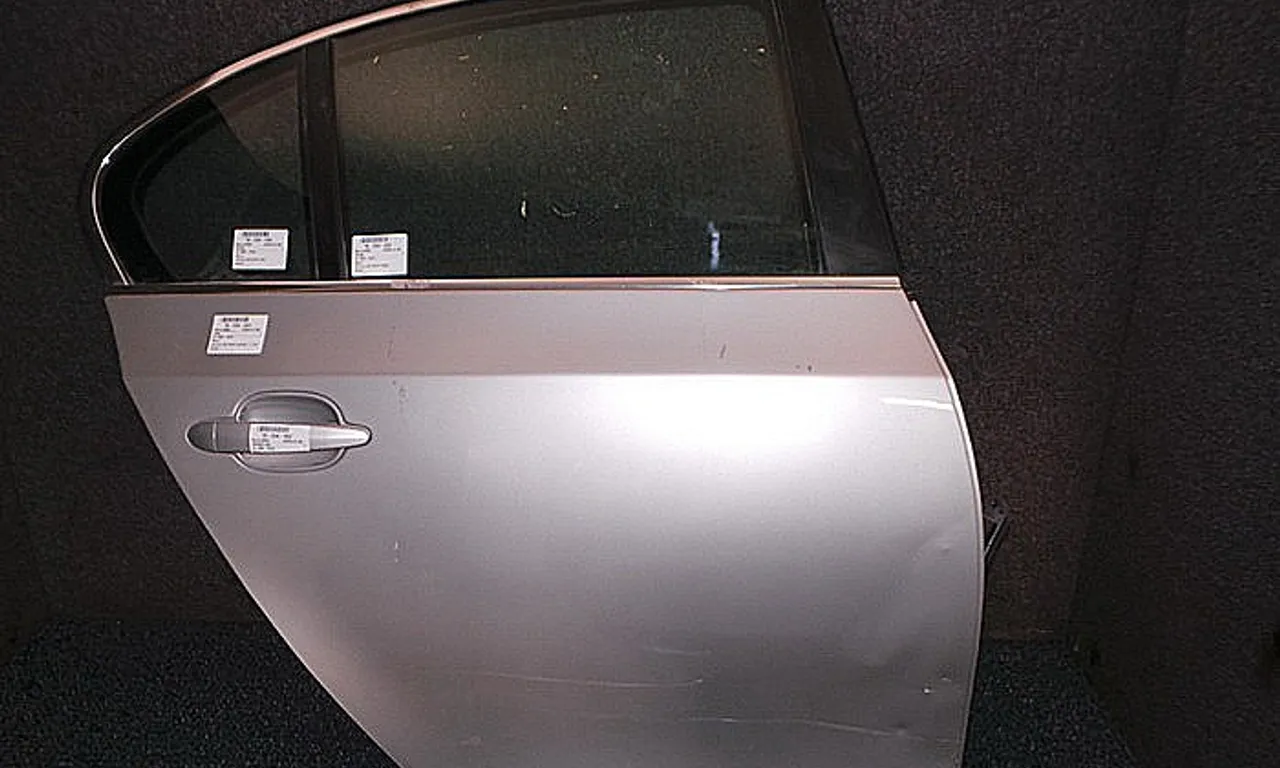 USA SPATE DREAPTA BMW 5 2001-2010