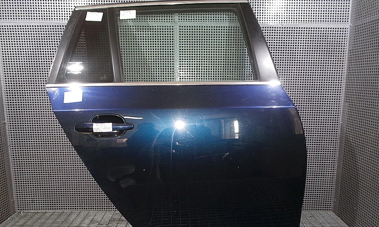 USA SPATE DREAPTA BMW 5 2001-2010