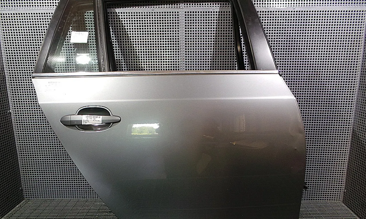 USA SPATE DREAPTA BMW 5 2001-2010