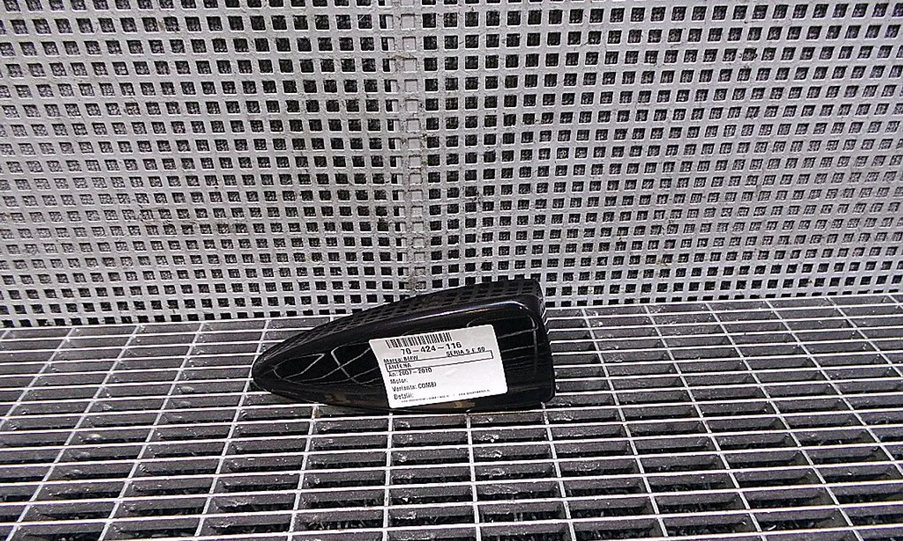 ANTENA BMW 5 2001-2010