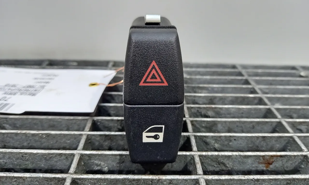 INTRERUPATOR AVARIE BMW 5 2001-2010