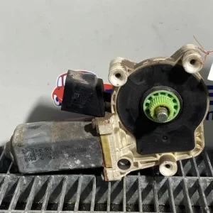 MOTORAS MACARA
