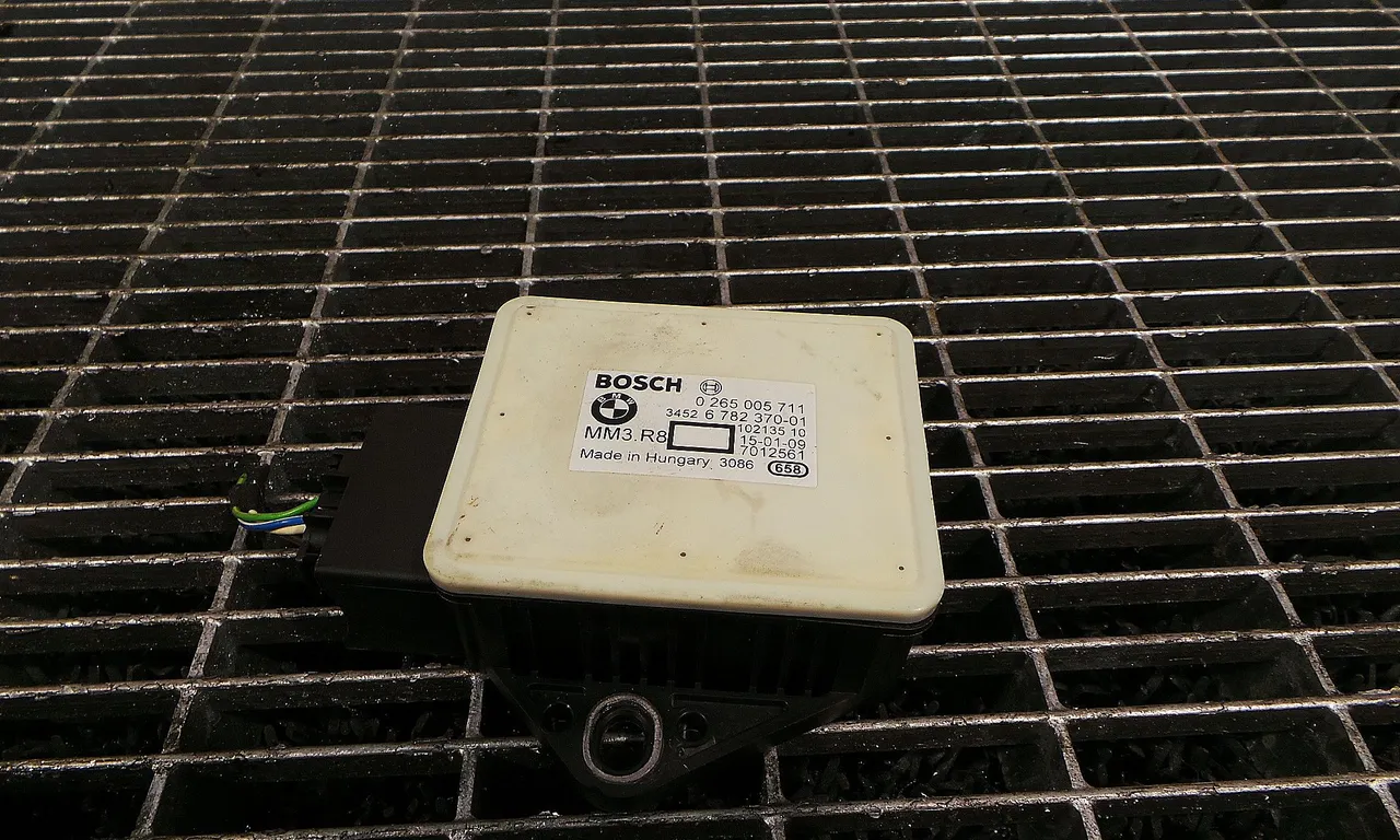 SENZOR ESP BMW 5 2001-2010