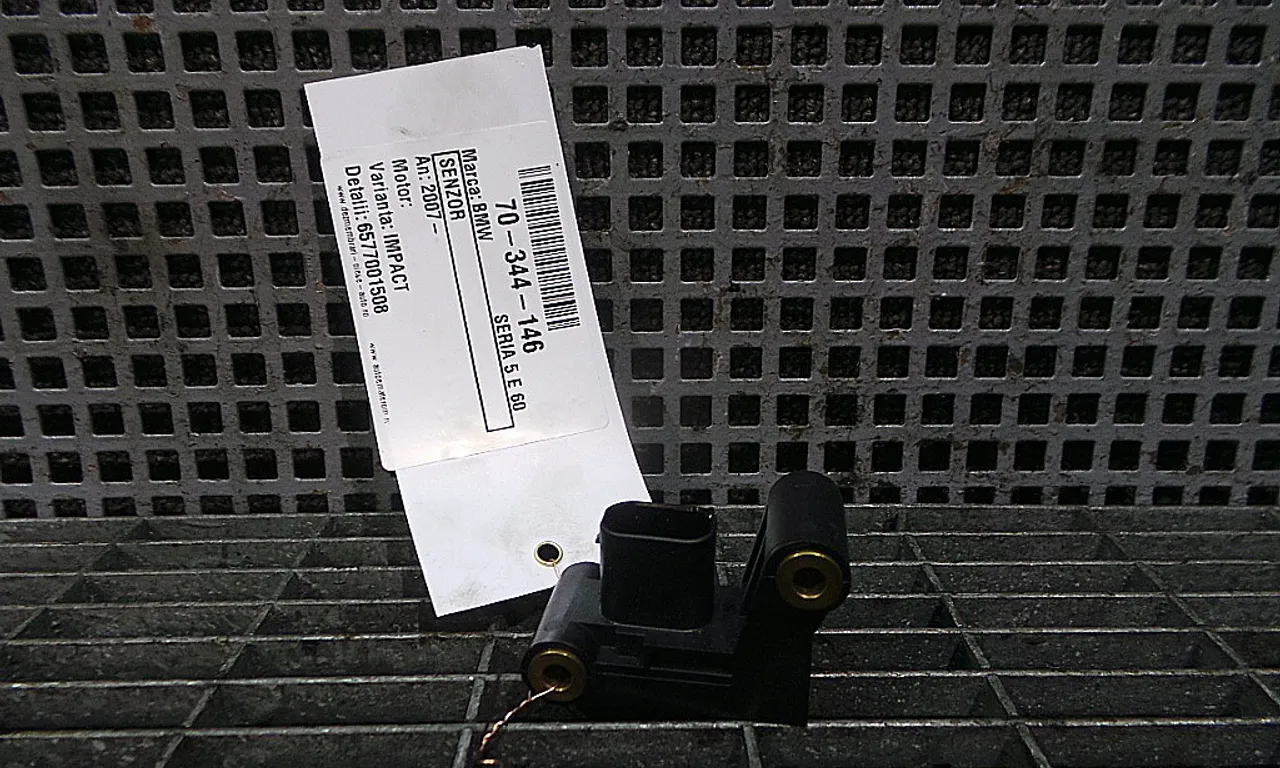 SENZOR IMPACT BMW 5 2001-2010