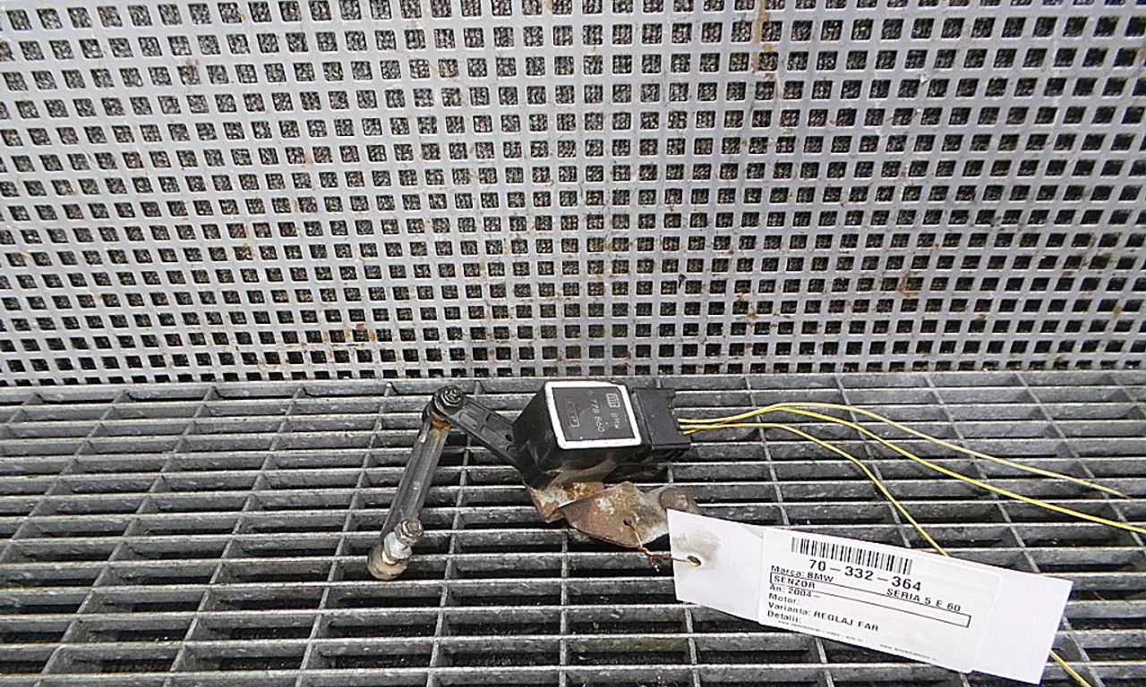 SENZOR REGLARE FAR BMW 5 2001-2010