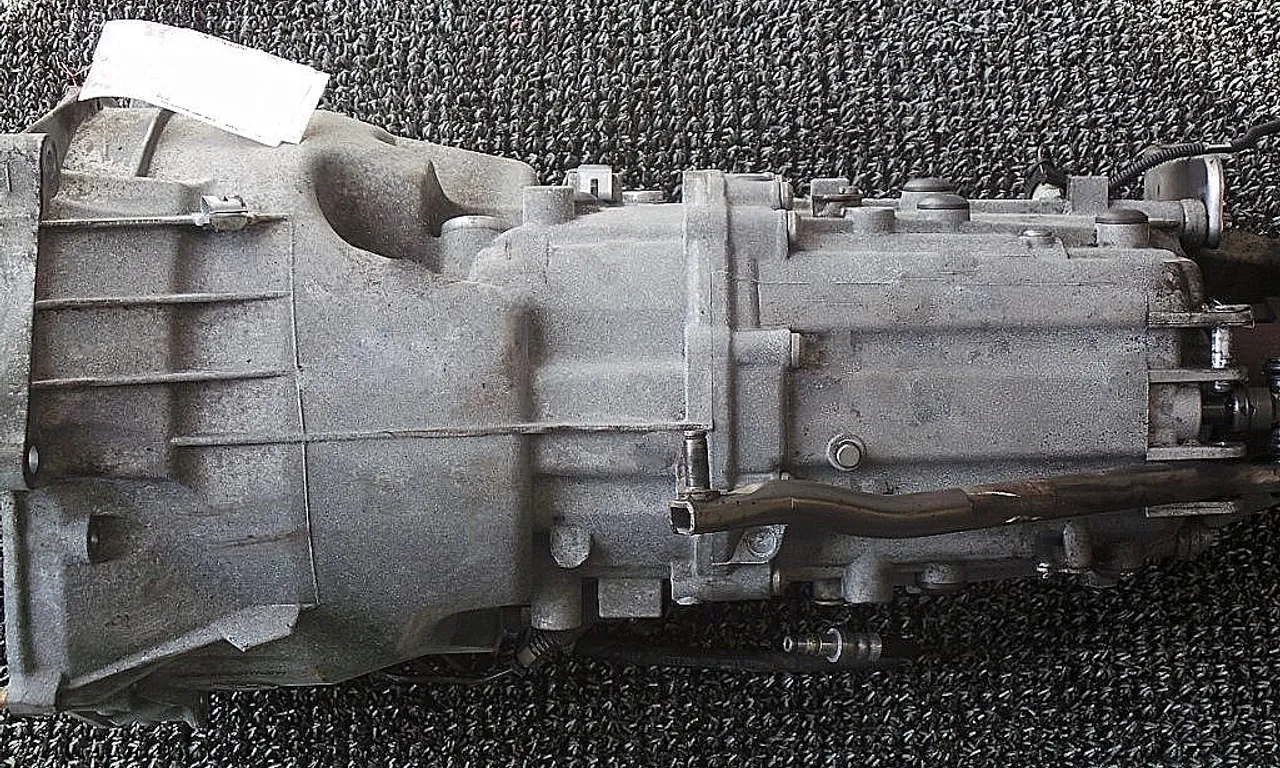 CUTIE VITEZE BMW 5 2001-2010