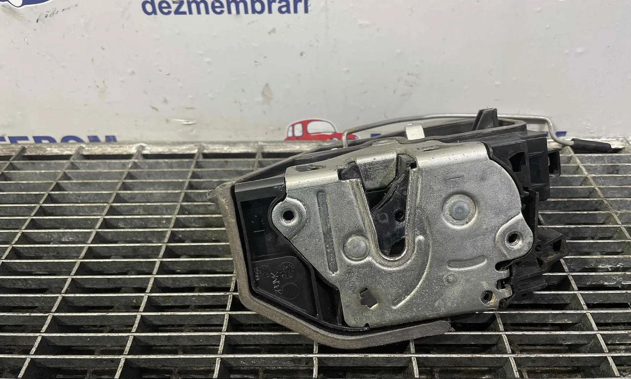 INCUIETOARE USA FATA STANGA BMW 5 2004-2010