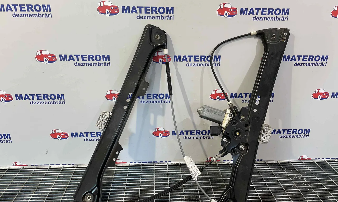 MACARA USA FATA DREAPTA BMW 5 2004-2010