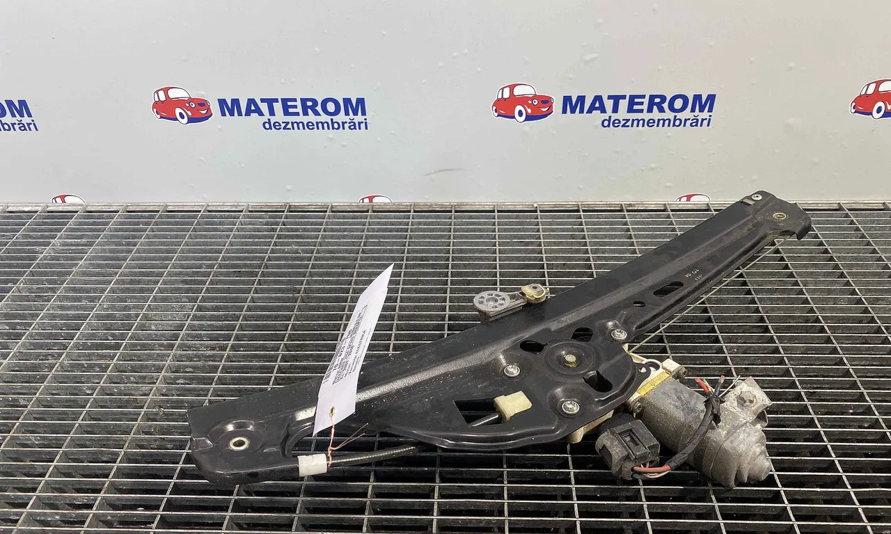 MACARA USA SPATE DREAPTA BMW 5 2004-2010