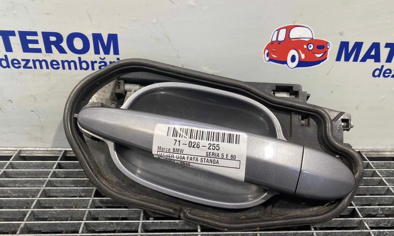 MANER USA FATA STANGA BMW 5 2004-2010
