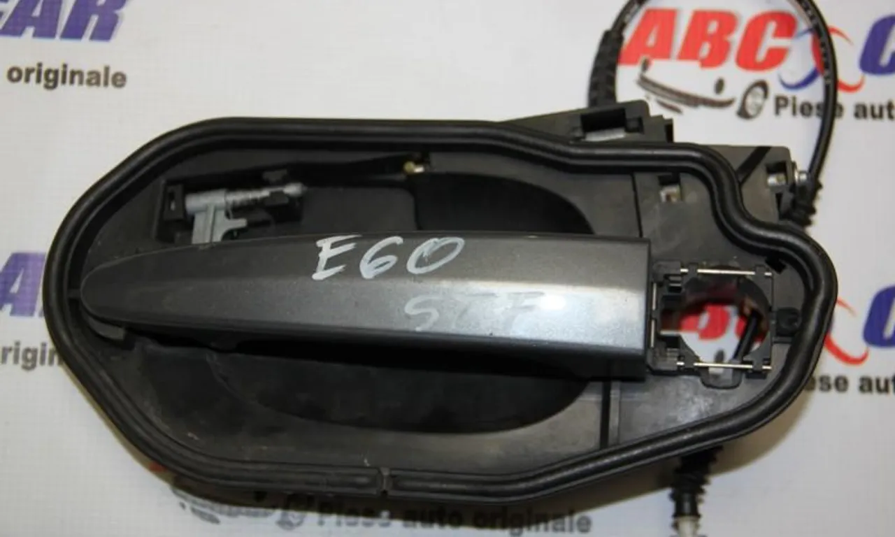 Maner usa stanga fata BMW 5 2004-2010