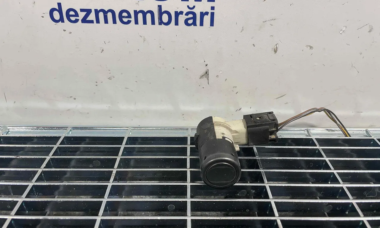 SENZOR PARCARE SPATE BMW 5 2004-2010