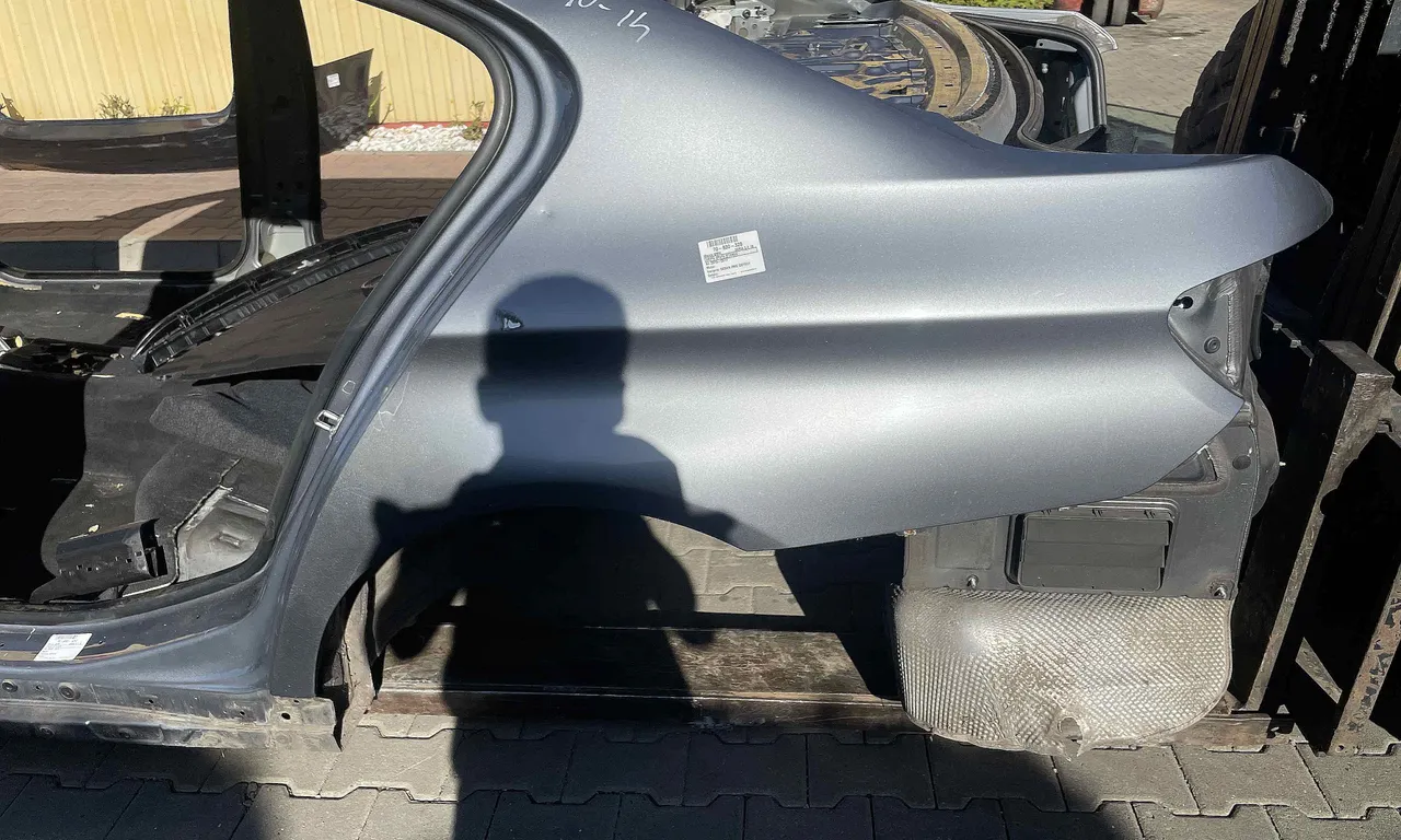 ARIPA SPATE STANGA BMW 5 2009-2016