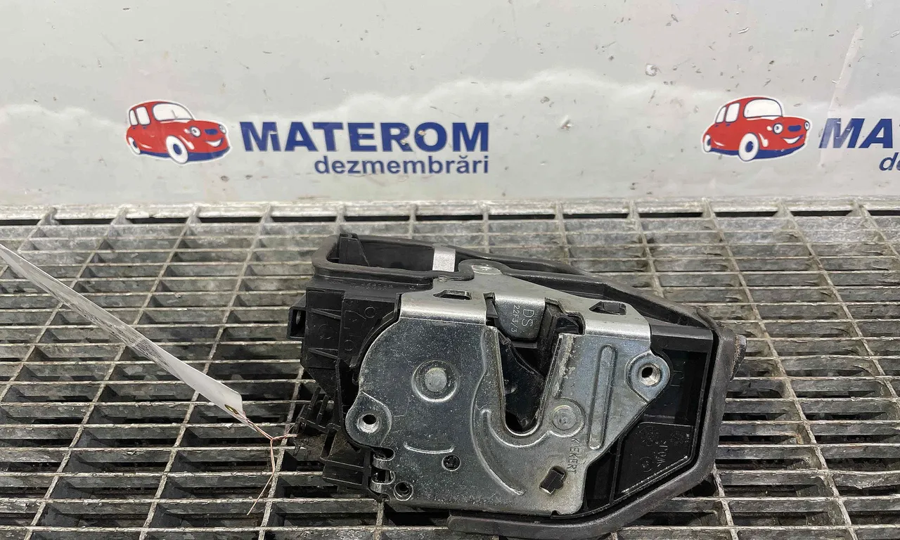 INCUIETOARE USA FATA DREAPTA BMW 5 2009-2016