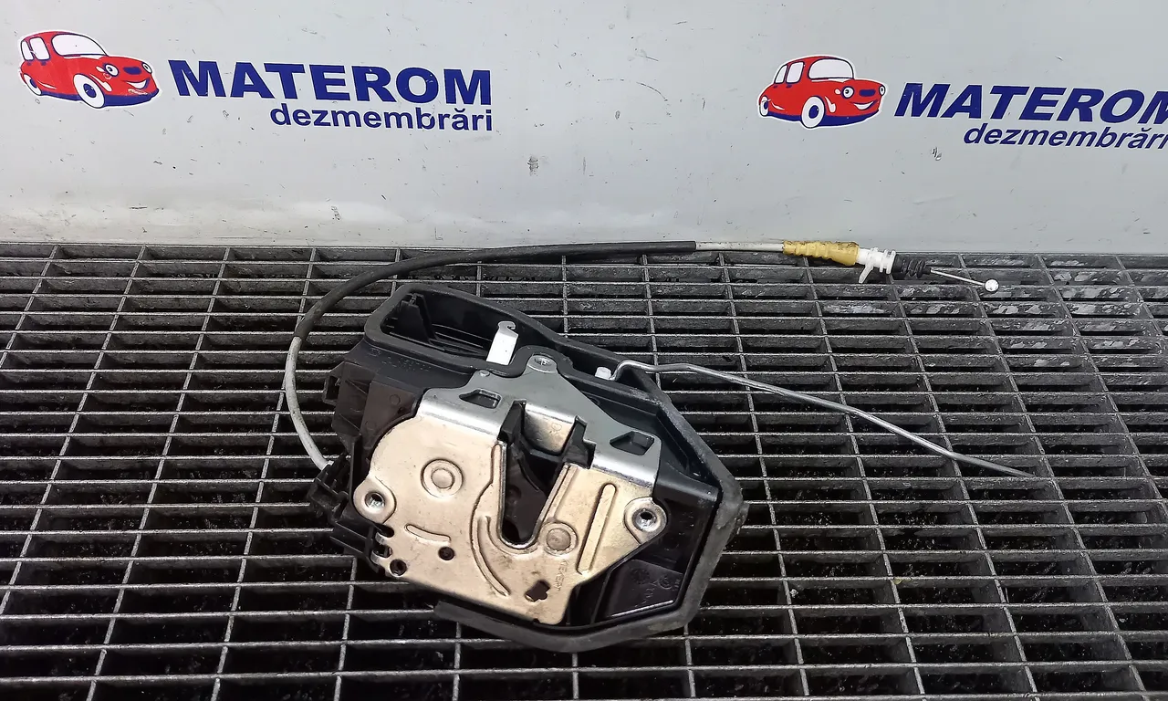 INCUIETOARE USA FATA DREAPTA BMW 5 2009-2016