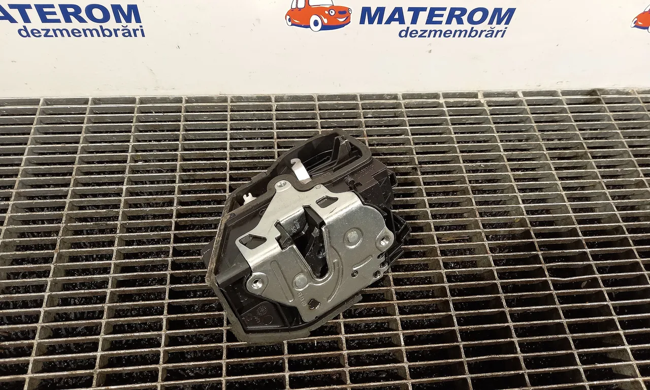 INCUIETOARE USA FATA STANGA BMW 5 2009-2016