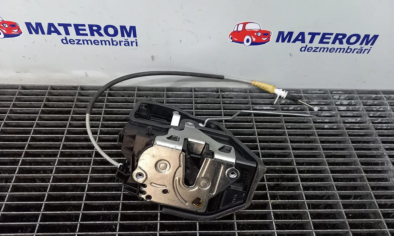INCUIETOARE USA SPATE DREAPTA BMW 5 2009-2016