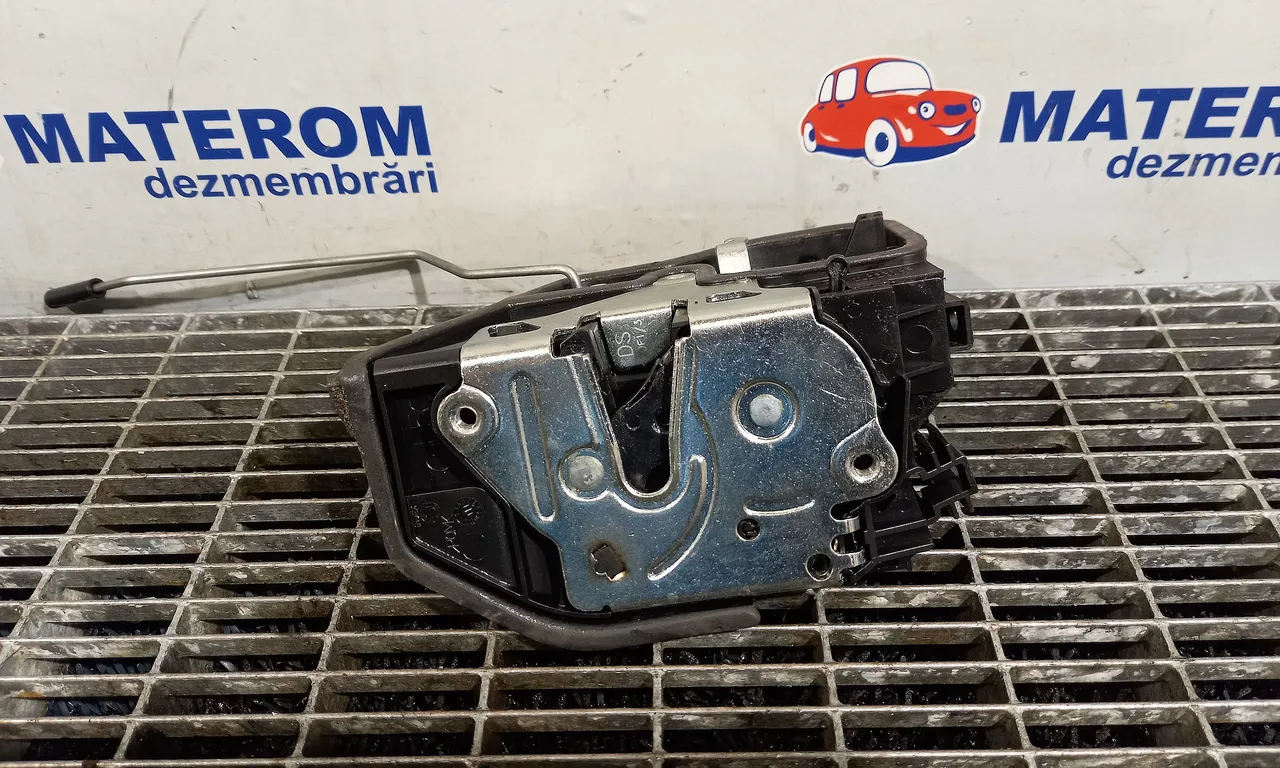 INCUIETOARE USA SPATE STANGA BMW 5 2009-2016