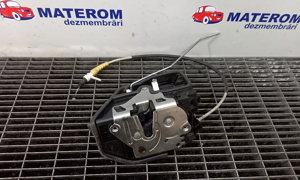 INCUIETOARE USA SPATE STANGA BMW 5 2009-2016