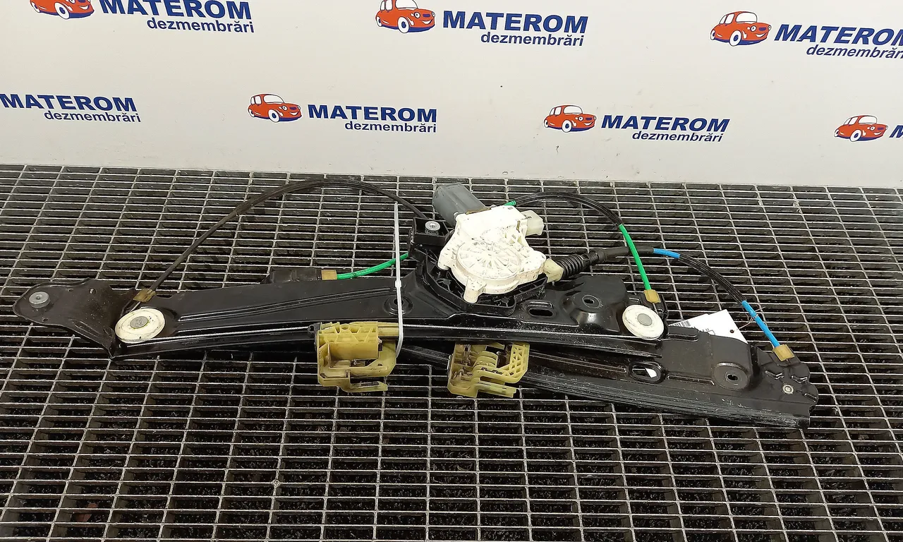MACARA USA FATA DREAPTA BMW 5 2009-2016
