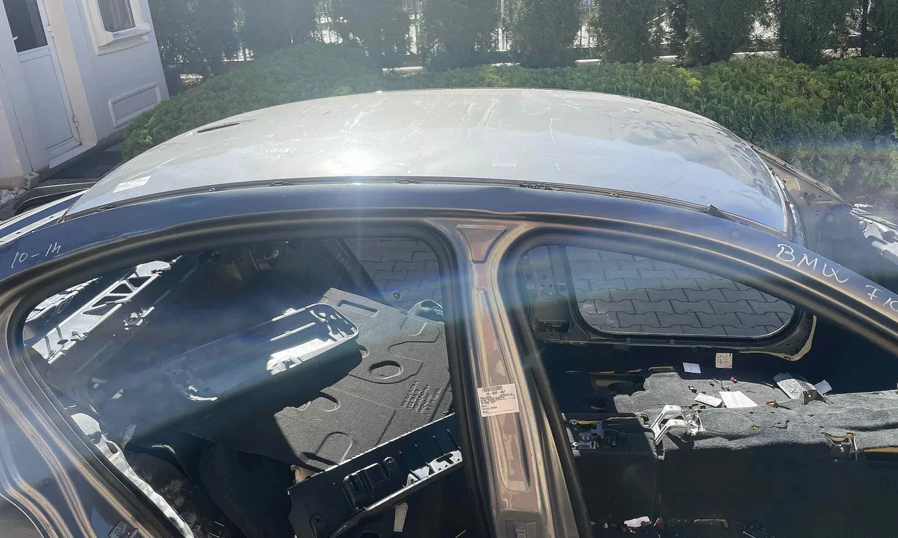 PAVILION BMW 5 2009-2016