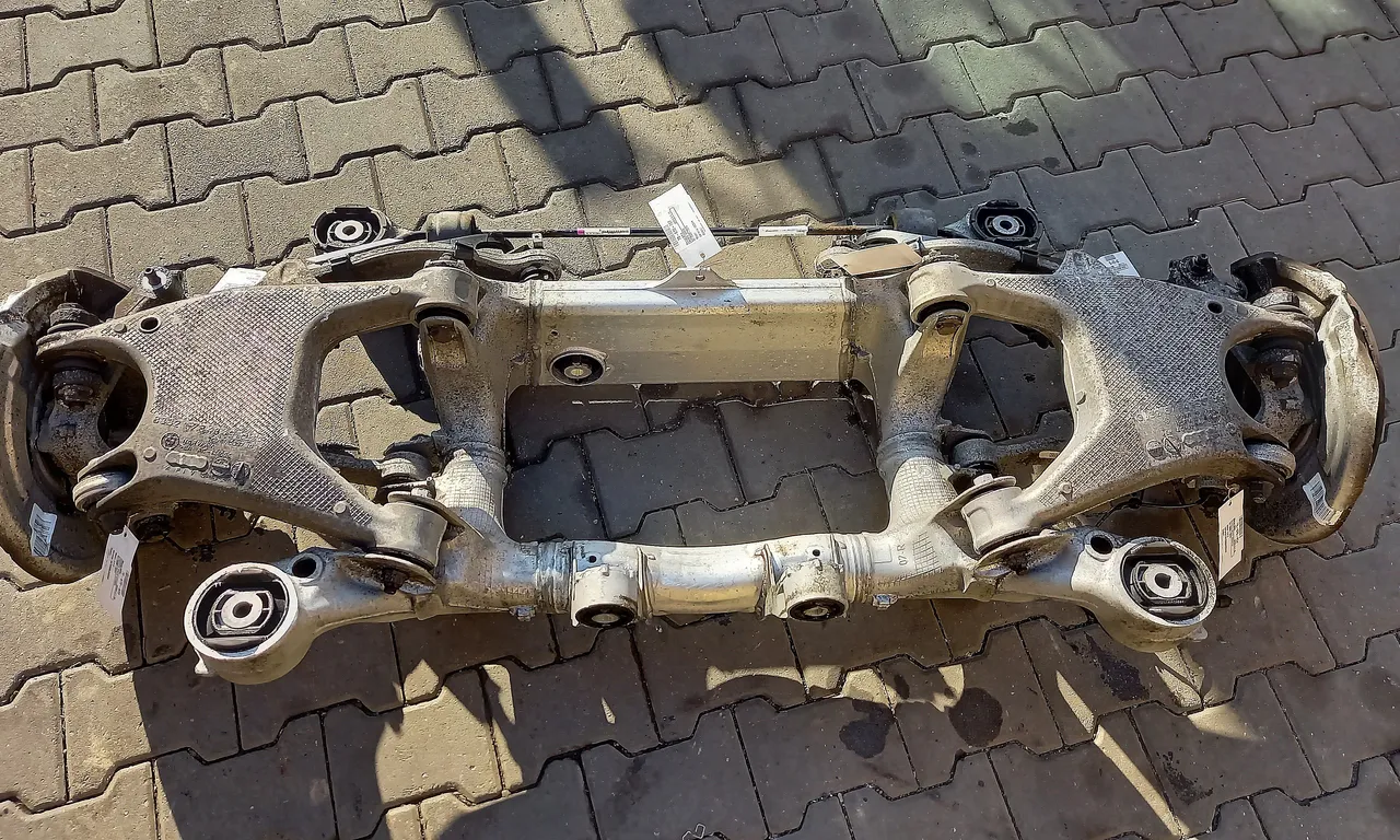 PUNTE SPATE BMW 5 2009-2016